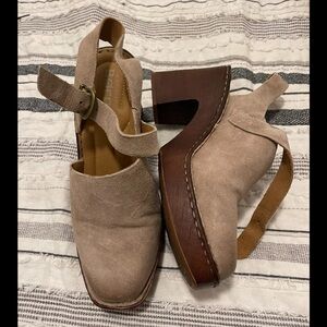 New Born Devlyn Square Toe size 8 Heel